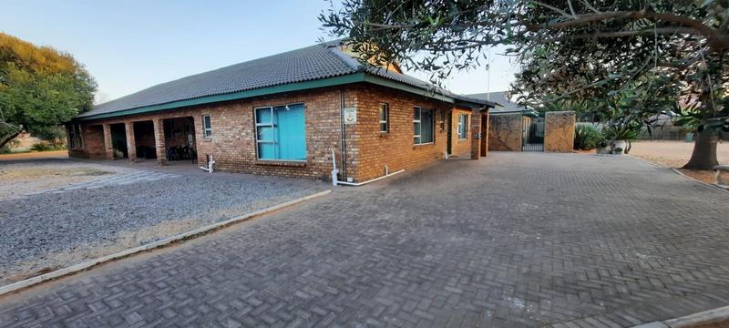 5 Bedroom Property for Sale in Vaalpark Free State